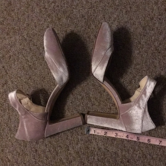 Nine West Shoes - EUC  Nine West Heels 8 Pink Mary Jane heel